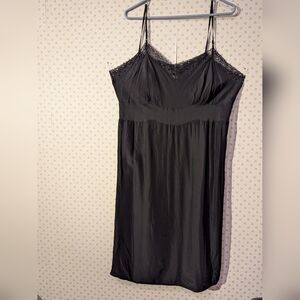 🖤 Vintage Barbizon Slip Dress 40 Lady Fit Medium Elegant Lace Trim 1970